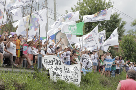 "A no bajar los brazos"