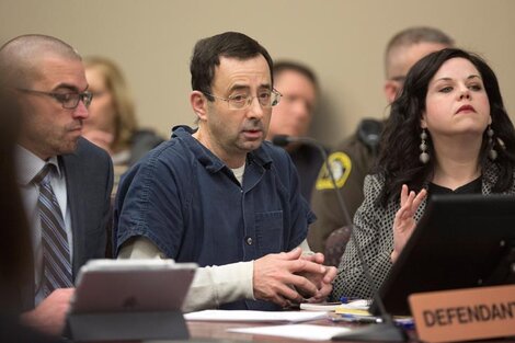 Lawrence Nassar escucha su condena a prisión. No saldrá más en libertad.