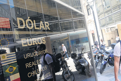 El dólar subió a la espera del Día D