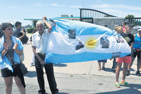 “Una ausencia total de Macri”