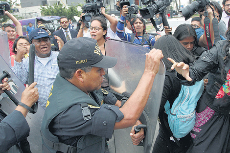 Perú se esconde de la justicia universal