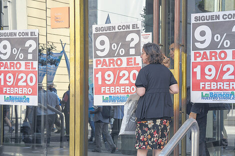 La segunda jornada de paro nacional de los trabajadores bancarios tuvo una adhesión casi total. (Fuente: Télam)