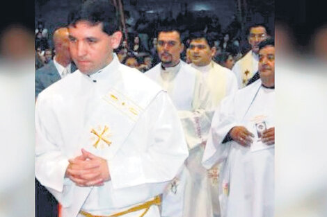 Otro sacerdote camino al juicio oral