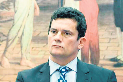 Sergio Moro vive en su casa pero cobra subsidio de alquiler.