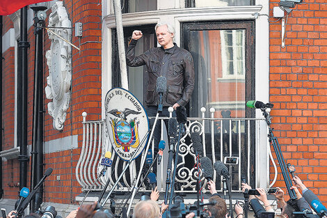 Ratifican el asilo a Assange