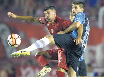 Empate en el choque entre campeones