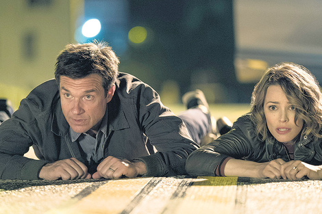 Jason Bateman y Rachel McAdams se meten en algunos problemas en Noche de juegos.