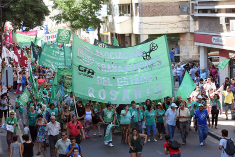 Una marcha volverá a unir hoy a estatales y docentes en reclamo de mejoras salariales