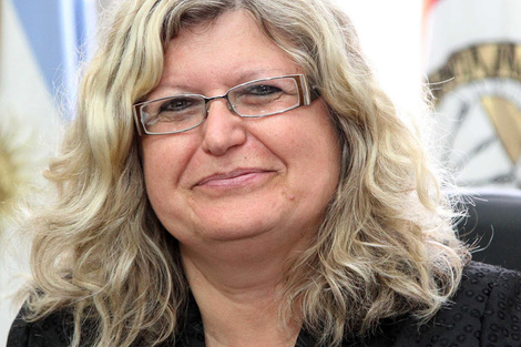 La ministra Balagué recibe a dirigentes docentes.