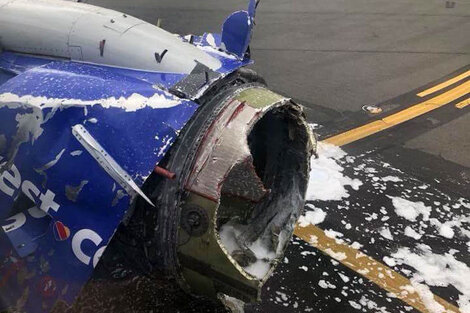 Explotó una turbina en pleno vuelo en Estados Unidos