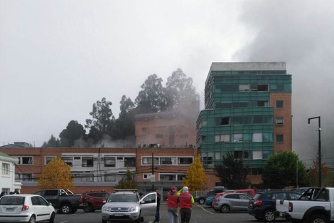 El sanatorio después de la explosión.