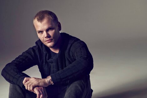 El fallecido dj sueco, Avicii, llegó a cobrar 250 mil dólares por cada set.