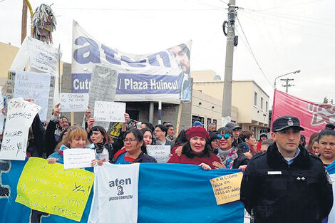 Los maestros serán los únicos estatales de la provincia que no cobrarán con aumento la próxima semana.