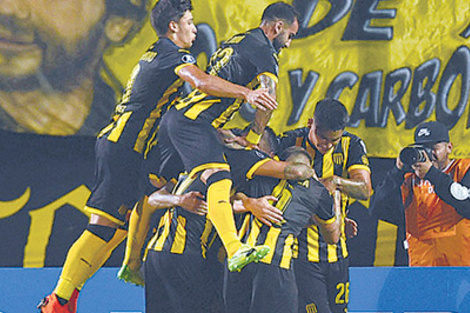 Peñarol hizo gala de su efectividad