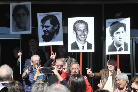 Ex presos y organismos afuera del tribunal que produjo el fallo histórico en Santa Fe.