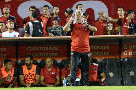 La Lepra espera urgida la vuelta del portugués.