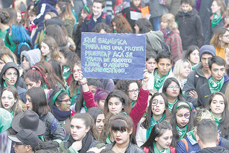 Miles de gritos unidos en un solo reclamo