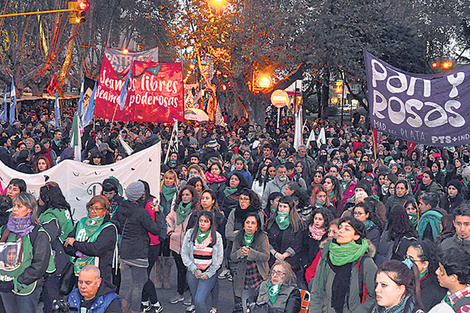 Tarde de lucha (verde) en todo el país