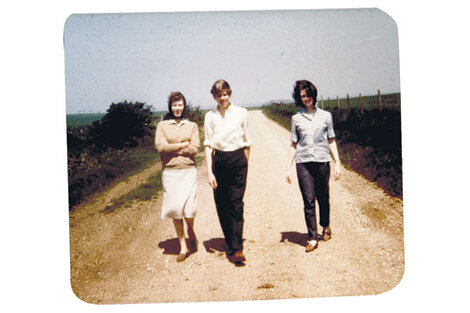 Molly, Nicky y Gabrielle Drake, durante unas vacaciones escocesas.