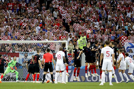 Inglaterra y Croacia empatan 1 a 1