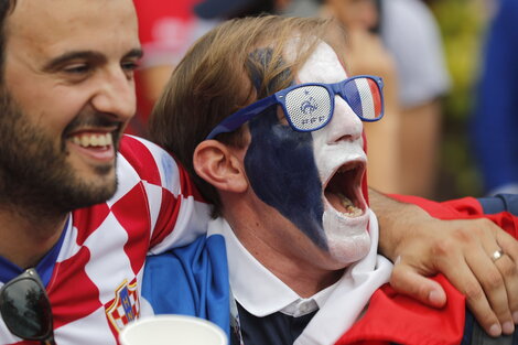 El color de la final en las tribunas