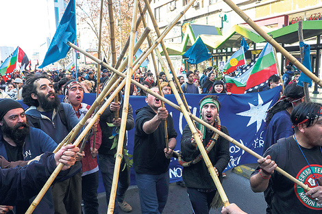 Marcha mapuche a La Moneda