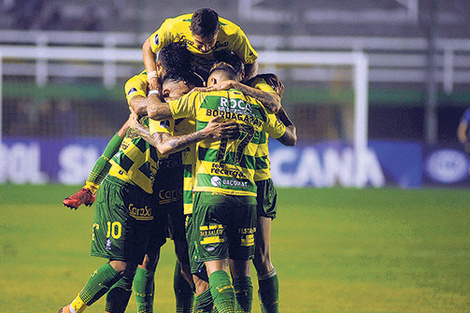 Festejo en Varela.