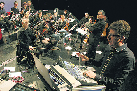 Una interacción musical con el riesgo artístico y la libertad creativa como metáforas.