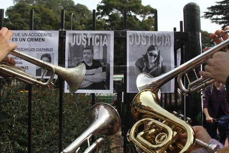 El homenaje fue también un pedido de justicia y un llamado de atención sobre la crítica situación de las escuelas.