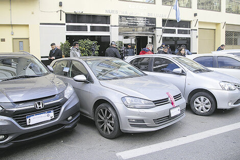 Los autos secuestrados ayer por la policía en la causa.