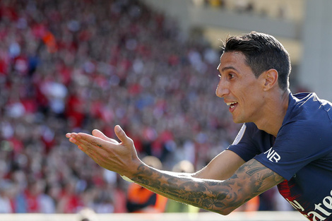 Di María sorprendió con un tanto de los que casi no se ven