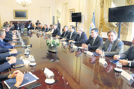 Después de la foto de Macri con gobernadores, la discusión presupuestaria seguirá en el Congreso.