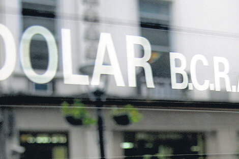 El dólar sube con tormenta o con sol