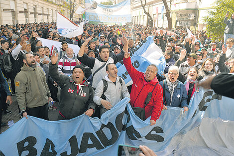 Contra los despidos y las suspensiones
