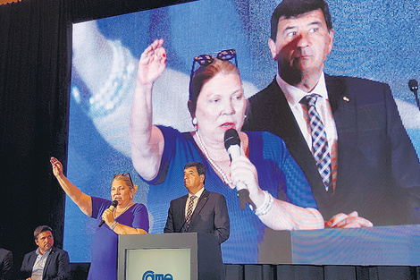 “Soy una gran actriz de la escena nacional”, se definió Carrió. (Fuente: NA)