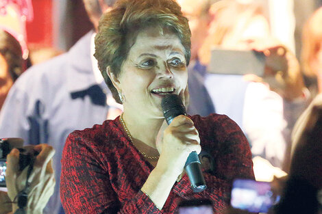 Dilma en campaña y favorita para el Senado