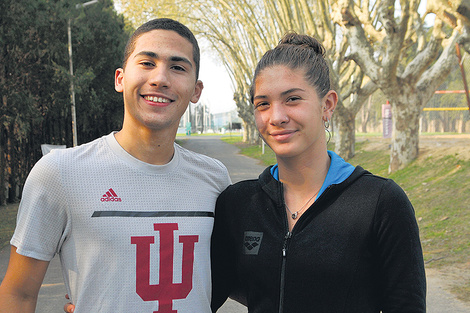 Franco Serrano y Martina Armanazqui Tur (una de las más jóvenes del certamen), que representarán a la Argentina en la categoría pentatlón moderno.