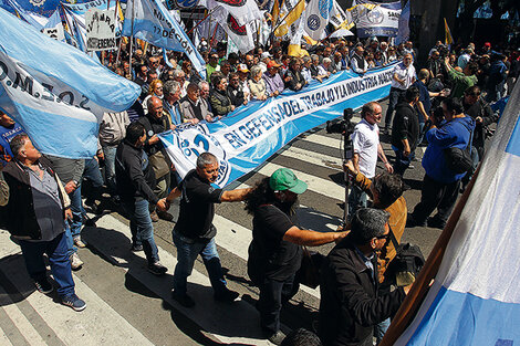 La metalmecánica retrocedió 10,8 por ciento interanual por la baja de la maquinaria agrícola.