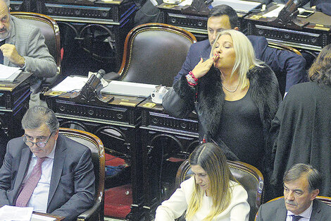 Pese al rumor de que se echaría para atrás, Elisa Carrió hoy avanzará contra el ministro de Justicia. (Fuente: NA)