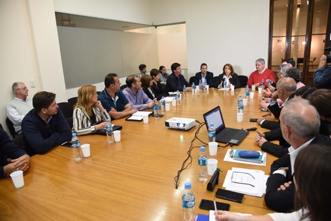 La reunión en Rosario. “Nación nos tira el transporte por la cabeza”, resumió Fein.