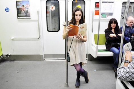 La poeta y periodista Flor Codagnone protagonizará una de las actividades gratuitas de la Semana de la Poesía.