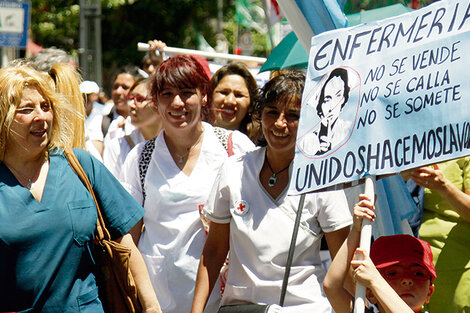 Los manifestantes organizaron una radio abierta frente al Congreso y luego marcharon a Plaza de Mayo.