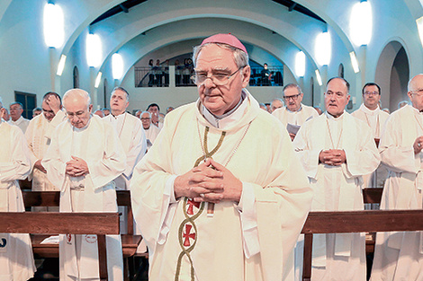 El obispo de San Isidro, Oscar Ojea, en la misa de inauguración de la Conferencia.