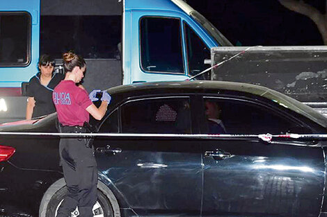 El cuerpo de Hermelo apareció en un auto estacionado y en marcha en Costanera Norte.