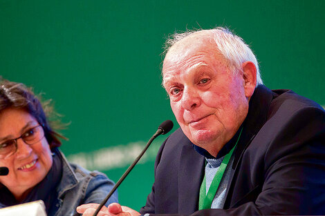 “Nuestra vida de adultos no es más que una niñez fermentada”, aseguró António Lobo Antunes.