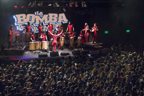 Cada presentación de La Bomba de Tiempo aúna la banda con un evento irrepetible.