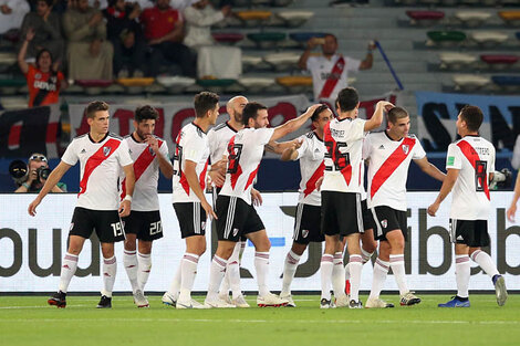 River goleó y se quedó con el tercer puesto