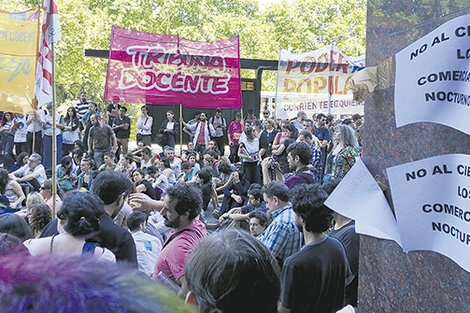 Los docentes de UTE y Ademys exigieron que Soledad Acuña dé marcha atrás con la resolución.