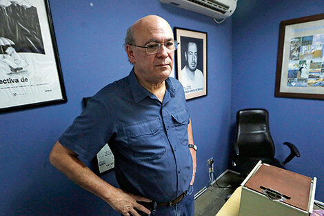 Carlos Fernando Chamorro acusó a la policía nicaragüense de saquear y ocupar la redacción de sus revistas.
