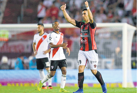 River sigue perdido en la Superliga